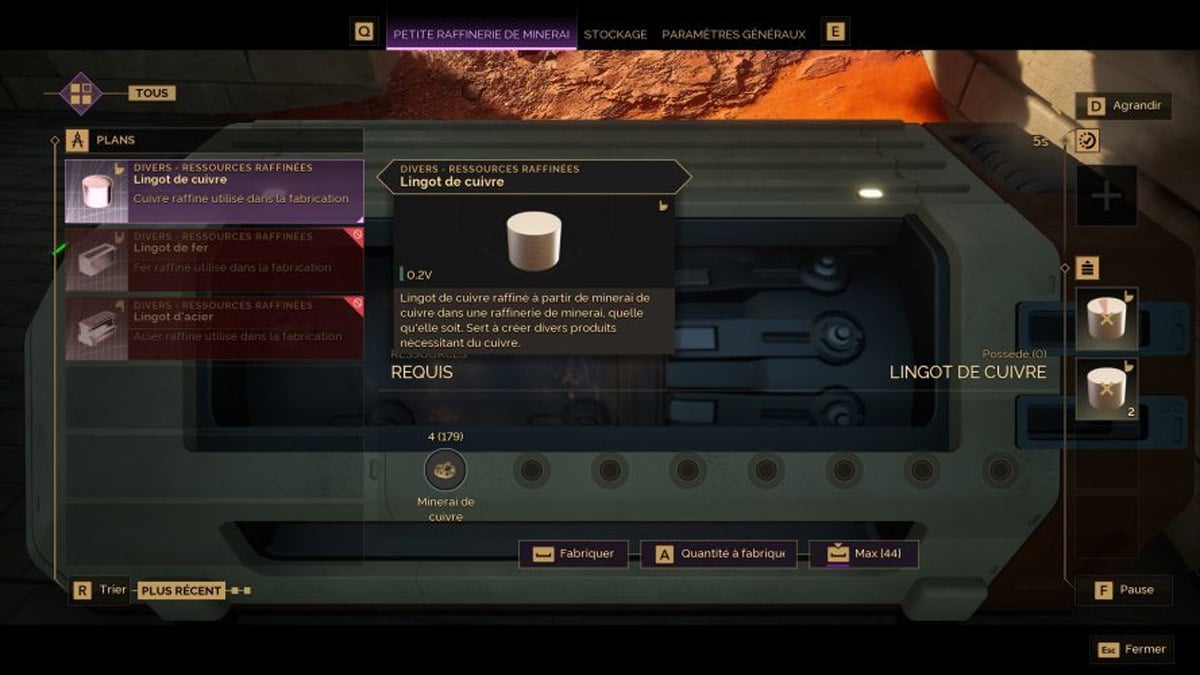 Petite raffinerie de minerai pour fabriquer des Lingots de cuivre dans Dune Awakening.